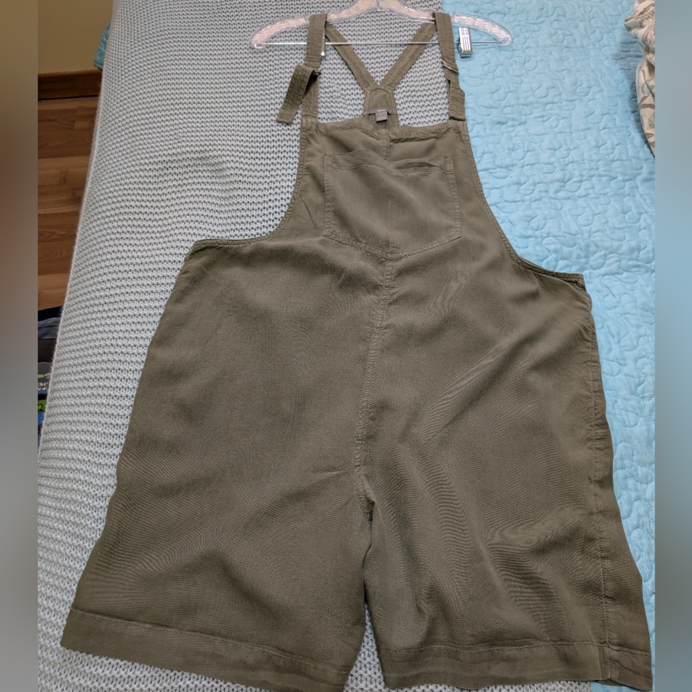 Aerie Olive Green Women's Shorts